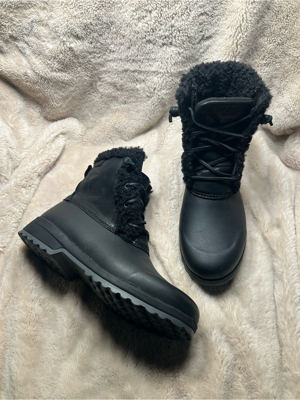 Sperry Women's Maritime Repel Teddy Trim Boot Size 8